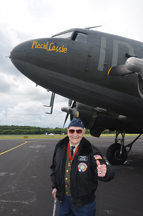 Jon and the Tunison Foundation crew flew Col. Halvorsen and his family from Frankfurt, Germany, <br>
to the U.S. Army airbase at Wiesbaden aboard the Foundation's WWII C-47 Placid Lassie, <br>
where he received a hero's welcome from an estimated 60,000 people.